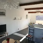 A La Apartmán *