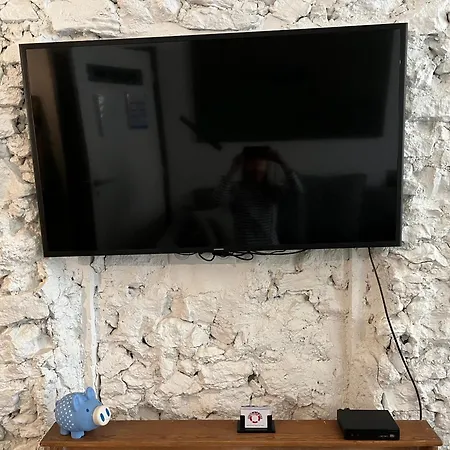 A La *