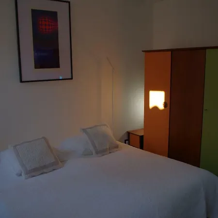 A La לה קיוטאט